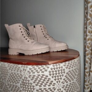 Toms Women's Beige Lace Up Side Zip Combat Boots Lug Sole Size 8.5